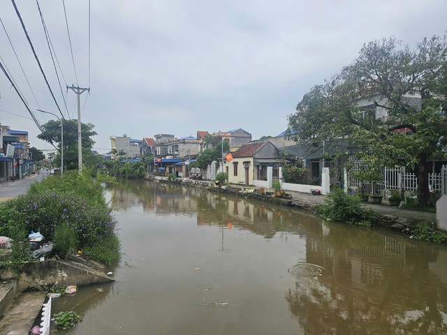 Ninh Bình: Mẹ ôm con 5 tháng tuổi nhảy sông tự tử- Ảnh 1. Ninh Bình: Mẹ ôm con 5 tháng tuổi nhảy sông tự tử- Ảnh 1.