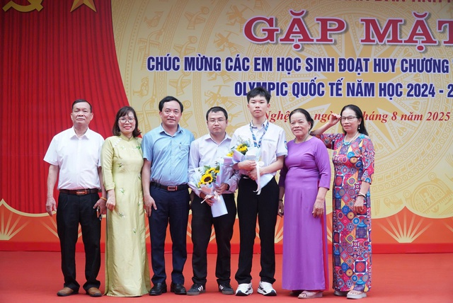 Nam sinh xứ Nghệ chinh phục 2 Huy chương vàng Olympic trong cùng 1 năm- Ảnh 4.
