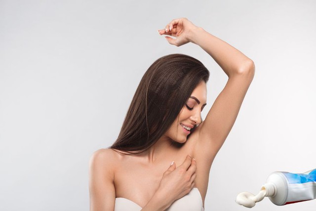 Bạn muốn sở hữu nách không bị hôi, thâm, hãy dùng mẹo sau - Ảnh 4. Bạn muốn sở hữu nách không bị hôi, thâm, hãy dùng mẹo sau - Ảnh 4.