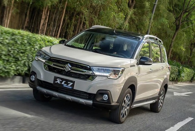 Tài chính khoảng 700 triệu đồng chọn mua xe MPV 7 chỗ nào ngon, bổ: Mitsubishi Xpander hay Toyota Veloz Cross rẻ hơn?- Ảnh 4. Tài chính khoảng 700 triệu đồng chọn mua xe MPV 7 chỗ nào ngon, bổ: Mitsubishi Xpander hay Toyota Veloz Cross rẻ hơn?- Ảnh 4.