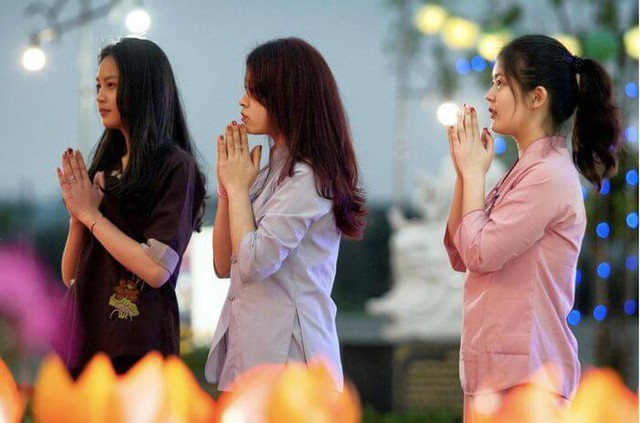 Những điều nên làm khi đi chùa trong ngày lễ Vu Lan báo hiếu - Ảnh 3. Những điều nên làm khi đi chùa trong ngày lễ Vu Lan báo hiếu - Ảnh 3.