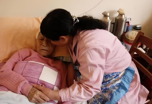 Bàng hoàng tựa sét đánh khi tôi nghe tin mẹ chồng chia tài sản - Ảnh 2.