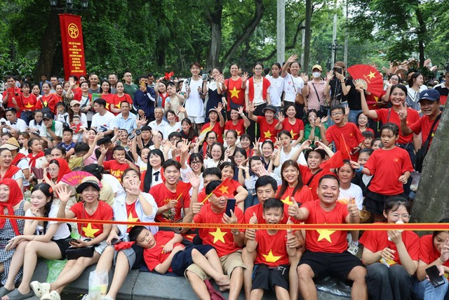nguoi-dan-huong-tro-cap-an-sinh-1756402863041330777905.jpg