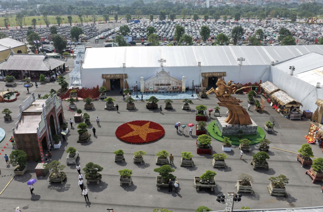 Khai mạc Không gian "Truyền thống và Sáng tạo Hà Nội 2025"- Ảnh 6. Khai mạc Không gian "Truyền thống và Sáng tạo Hà Nội 2025"- Ảnh 6.