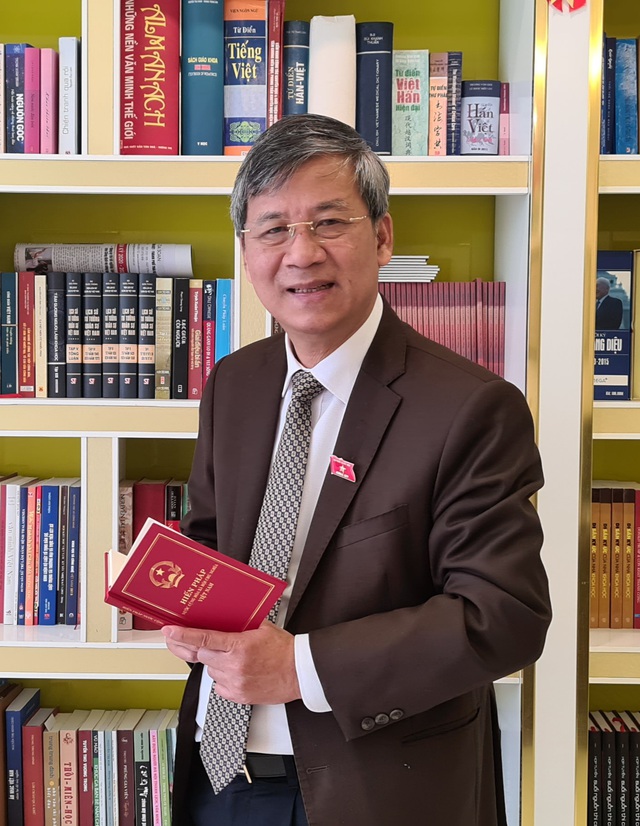 nguyen-anh-tri-1-17564554843531893604053.jpg