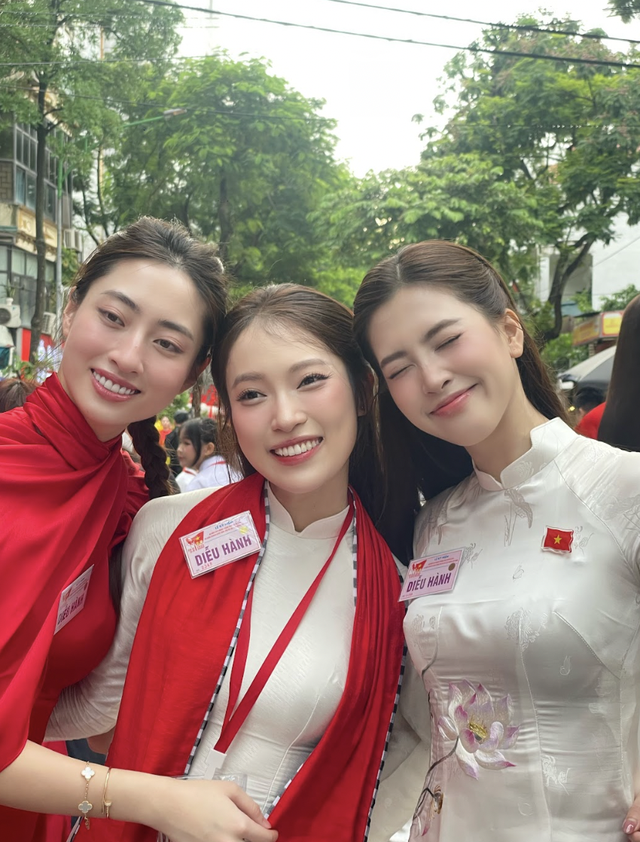 Hình ảnh đẹp của Hoa hậu Trần Tiểu Vy, Lương Thuỳ Linh tại Tổng duyệt A80 - Ảnh 7. Hình ảnh đẹp của Hoa hậu Trần Tiểu Vy, Lương Thuỳ Linh tại Tổng duyệt A80 - Ảnh 7.