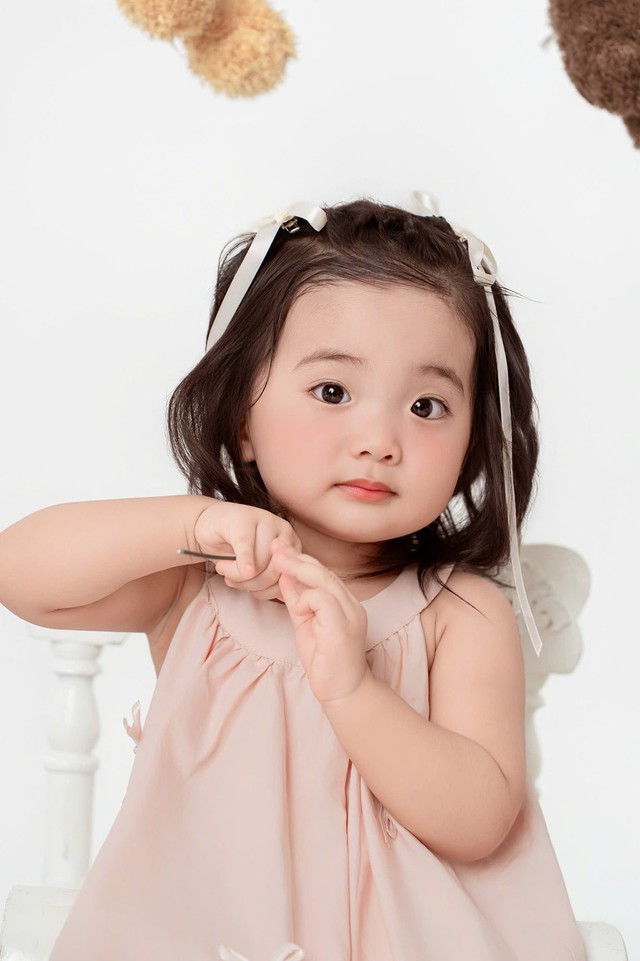 con-gai-khanh-thi-2-17575150122311612973596.jpg