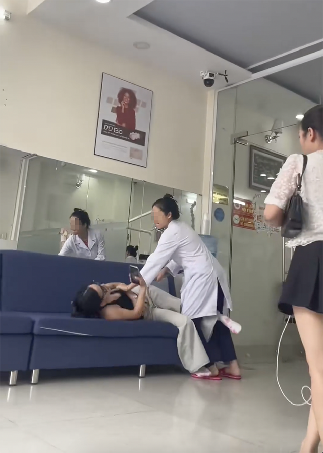 Bất ngờ lời khai của bà chủ phòng khám nha khoa Tuyết Chinh hành hung khách hàng - Ảnh 2.