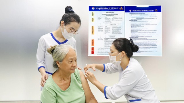 Trẻ em từ 6 tuần tuổi ở Việt Nam được chủng ngừa vắc xin não mô cầu - Ảnh 3. Trẻ em từ 6 tuần tuổi ở Việt Nam được chủng ngừa vắc xin não mô cầu - Ảnh 3.