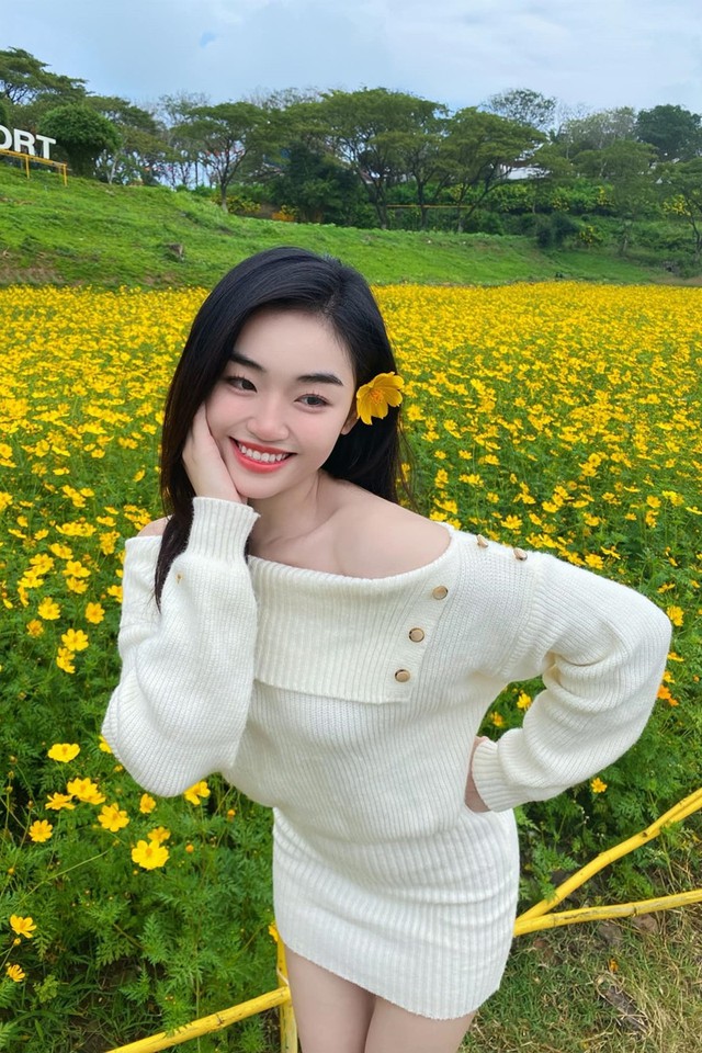 yen-nhi-012-367-1757907907016284106420.jpg
