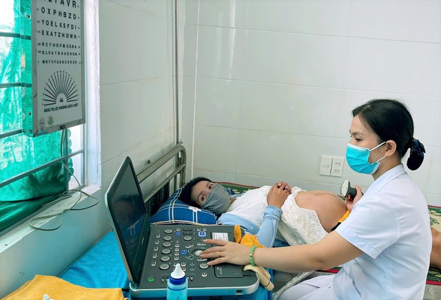 Đưa kiến thức về dân số và kế hoạch hóa gia đình tới phụ nữ ở Quảng Trị - Ảnh 3.