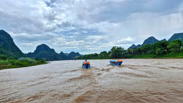 siet-chat-kiem-soat-dam-bao-an-toan-du-lich-duong-thuy-o-mien-trung-3-17580214291631380684931.jpg