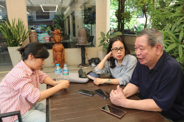 Các cựu binh Quảng Trị bối rối khi người trẻ đặt câu hỏi: ‘Sao hi sinh nhiều mà vẫn cố giữ Thành cổ'? - Ảnh 9.