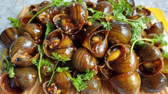Top món ốc nóng cho ngày thu se lạnh, ăn là "ghiền" - Ảnh 2. Top món ốc nóng cho ngày thu se lạnh, ăn là "ghiền" - Ảnh 2.