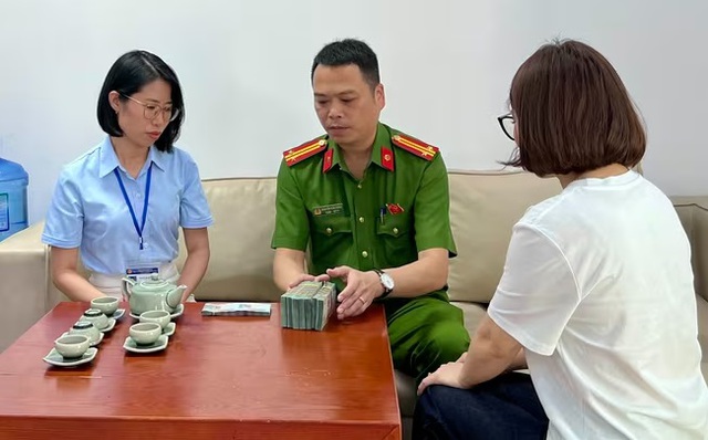 4 Rủi ro pháp lý khi chây ì nộp phạt vi phạm giao thông và Thông báo VNeID - Ảnh 3. 4 Rủi ro pháp lý khi chây ì nộp phạt vi phạm giao thông và Thông báo VNeID - Ảnh 3.