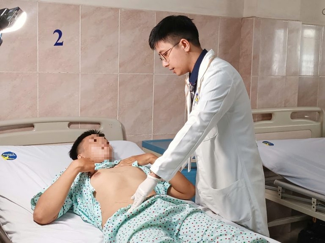 Thanh niên 23 tuổi bị vỡ gan: Mối nguy tiềm ẩn từ những chấn thương bụng kín - Ảnh 1. Thanh niên 23 tuổi bị vỡ gan: Mối nguy tiềm ẩn từ những chấn thương bụng kín - Ảnh 1.