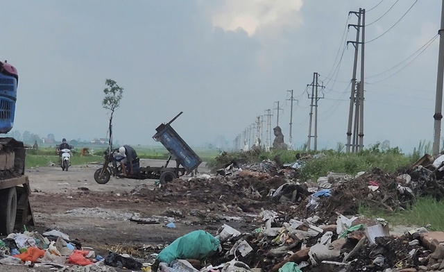 Chất thải rắn và phế thải xây dựng tại Ý Yên: Nguy cơ ô nhiễm môi trường - Ảnh 3.