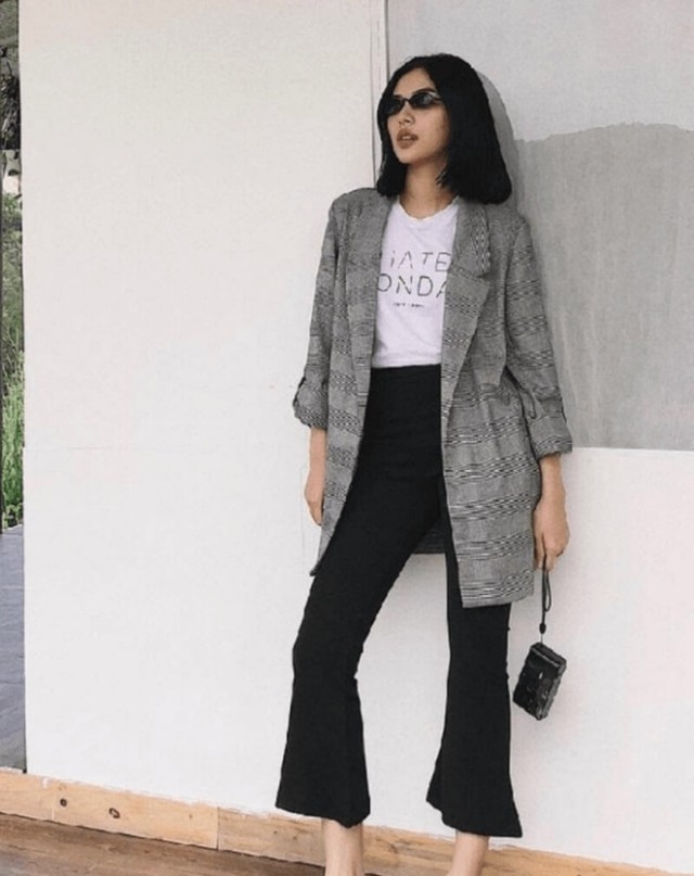 quan-jeans-ong-loe-phoi-ao-blazer-1758704106072612521958.jpg