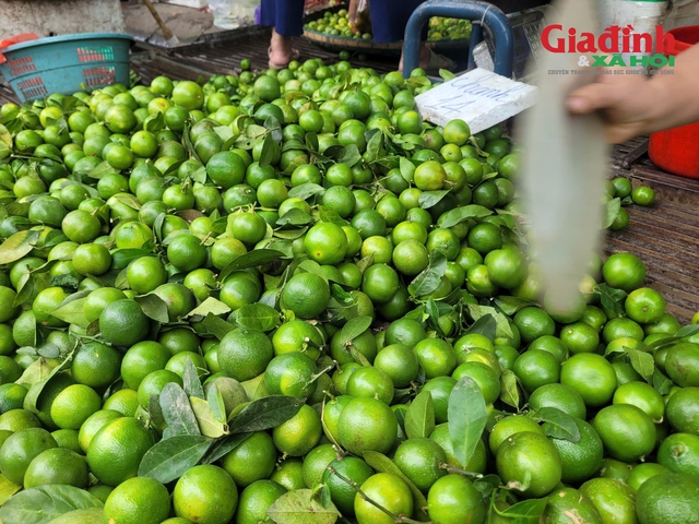 Giá chanh và thực phẩm trong bão Ragasa: Tăng nhẹ nhưng vẫn ổn định - Ảnh 3.