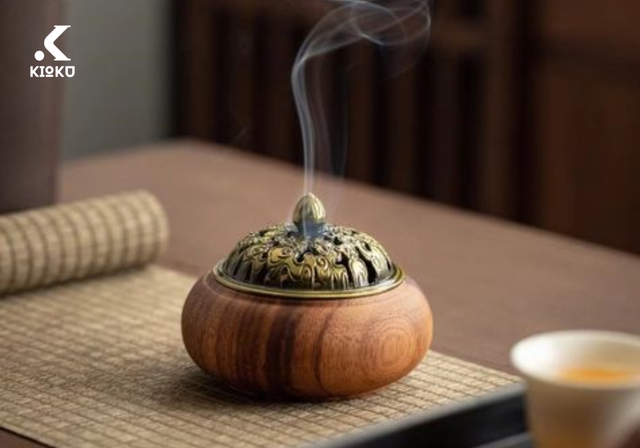 huong-thom-phong-thuy-17587795421731538723269.jpg