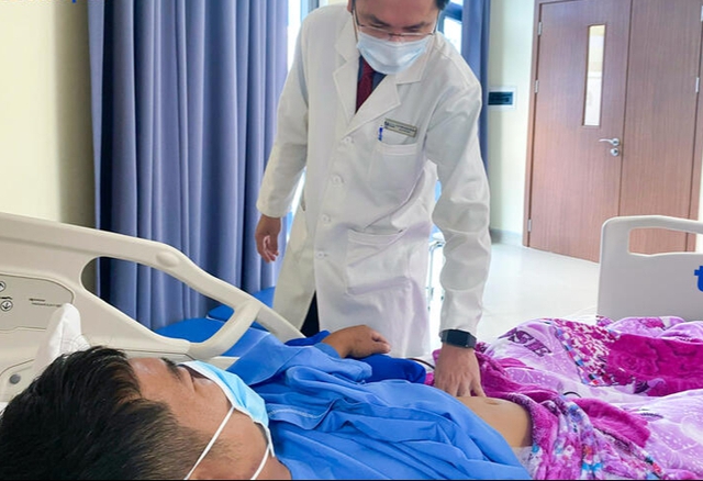 2 cậu cháu cùng cắt thận do ung thư thận: Mách nhau cách điều trị, bước đầu đã triệt căn ung thư - Ảnh 1. 2 cậu cháu cùng cắt thận do ung thư thận: Mách nhau cách điều trị, bước đầu đã triệt căn ung thư - Ảnh 1.