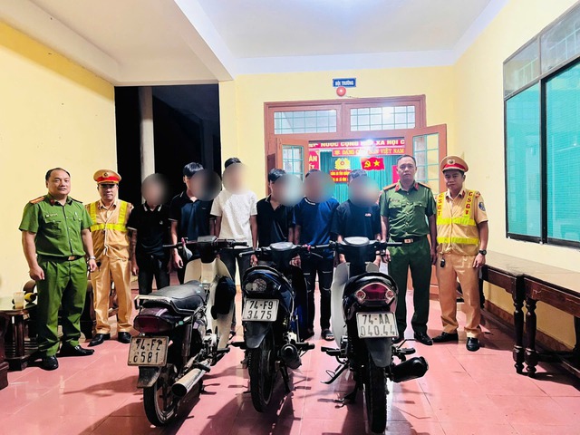 xu-ly-nhom-thanh-thieu-nien-chay-xe-lang-lach-1756886296836517161856.jpeg