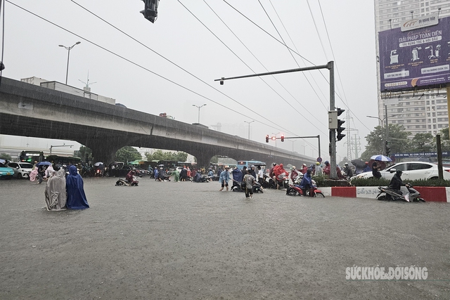 Hà Nội Khẩn trương ứng phó bão số 10 , học sinh nghỉ học ngày 1 / 10 - Ảnh 1.