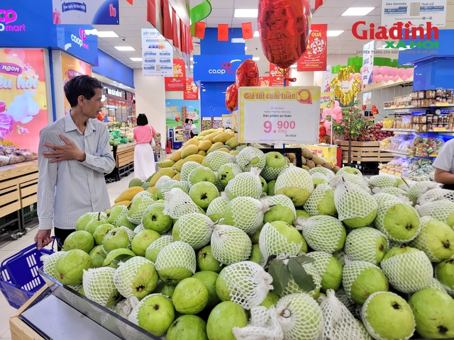 Từ tháng 12/2025, chương trình khuyến mại 100% áp dụng trên toàn quốc, người dân thỏa sức mua sắm tiết kiệm - Ảnh 2. Từ tháng 12/2025, chương trình khuyến mại 100% áp dụng trên toàn quốc, người dân thỏa sức mua sắm tiết kiệm - Ảnh 2.