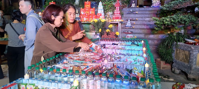 Cúng thí thực và cúng cô hồn tháng 7 âm lịch cho gia đình bình an - Ảnh 3.