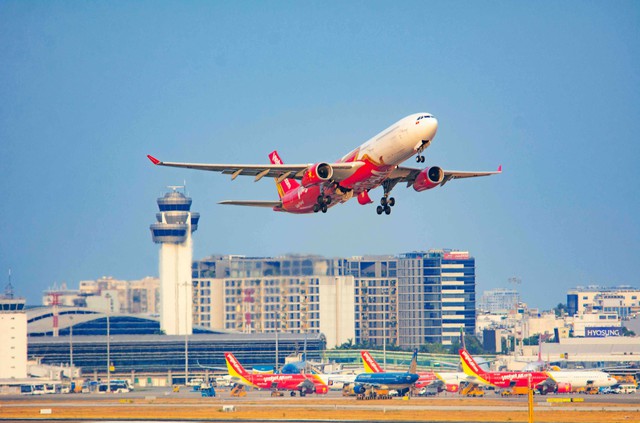 AirlineRatings vinh danh Vietjet trong Top hãng hàng không bền vững toàn cầu năm 2025 - Ảnh 3. AirlineRatings vinh danh Vietjet trong Top hãng hàng không bền vững toàn cầu năm 2025 - Ảnh 3.