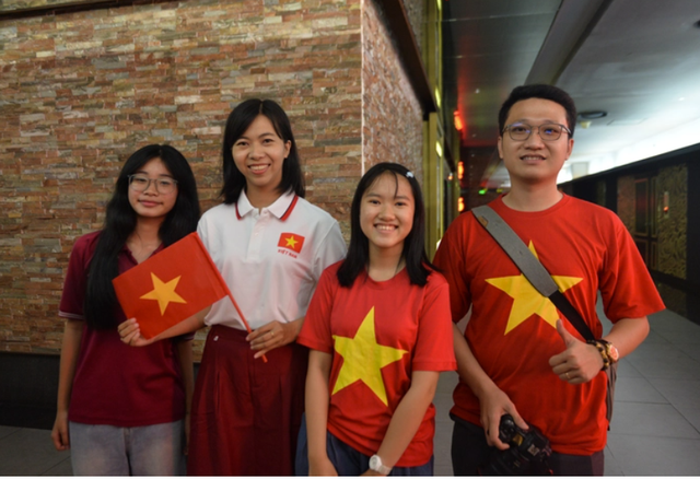 tin-xem-phim-mua-do-17571695111561560535936.png
