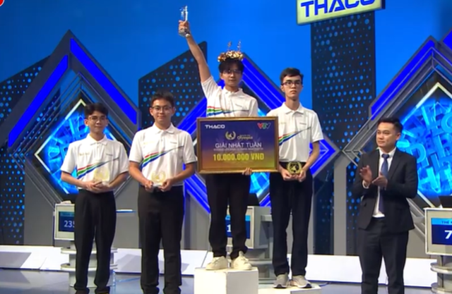 Nam sinh Thanh Hóa bứt phát ngoạn mục giành vòng nguyệt quế 'Đường lên đỉnh Olympia' - Ảnh 3. Nam sinh Thanh Hóa bứt phát ngoạn mục giành vòng nguyệt quế 'Đường lên đỉnh Olympia' - Ảnh 3.
