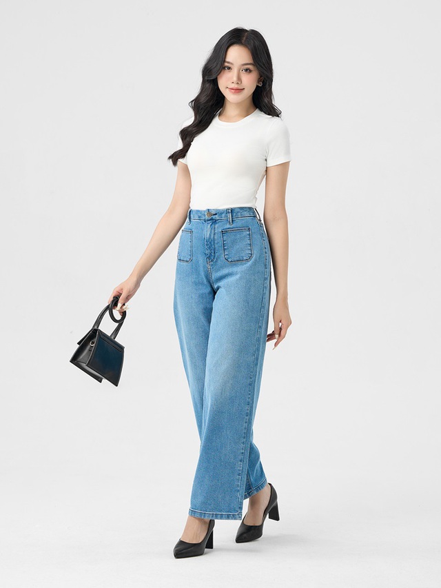 Bí quyết mix đồ cực chất với áo thun ôm để tôn lên phong cách riêng biệt - Ảnh 1. Bí quyết mix đồ cực chất với áo thun ôm để tôn lên phong cách riêng biệt - Ảnh 1.