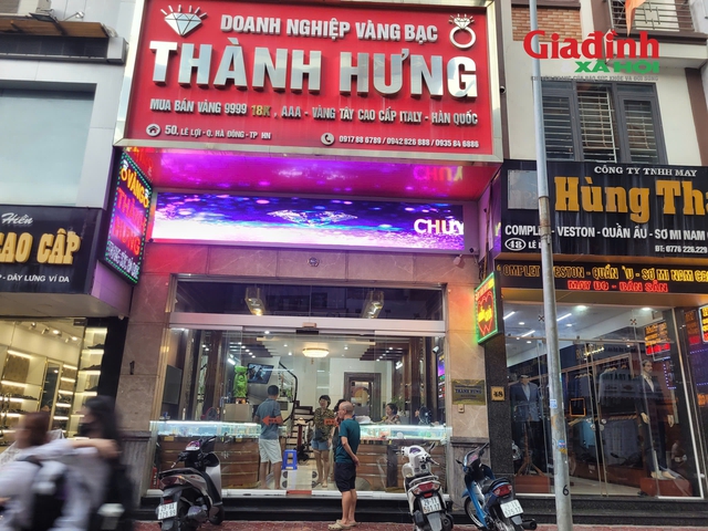 Giá vàng tăng thêm, giao dịch nhỏ giọt, muốn mua 1 lượng phải ký hợp đồng chờ cả tháng - Ảnh 3. Giá vàng tăng thêm, giao dịch nhỏ giọt, muốn mua 1 lượng phải ký hợp đồng chờ cả tháng - Ảnh 3.