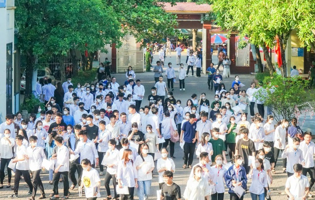 dai-dang-bai-toan-thieu-giao-vien5-17573860389051063342741.jpg
