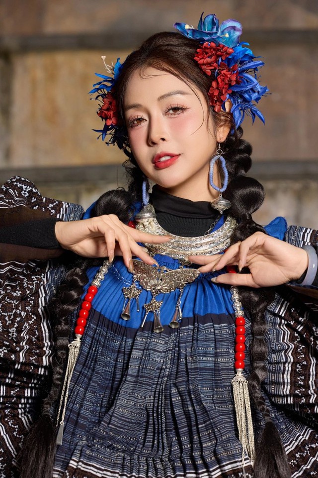 Jennifer Phạm ho&aacute; g&aacute;i bản ở Sa Pa - Ảnh 1.