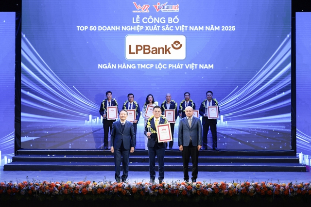 LPBank gia nhập Top 50 Doanh nghiệp xuất sắc Việt Nam: Dấu ấn của sự bứt phá - Ảnh 1. LPBank gia nhập Top 50 Doanh nghiệp xuất sắc Việt Nam: Dấu ấn của sự bứt phá - Ảnh 1.
