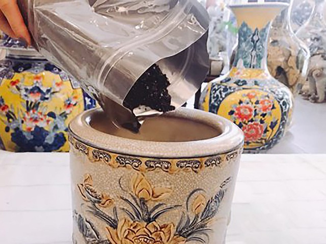 Thời điểm v&agrave;ng để bốc lại b&aacute;t hương: Khi trật tự được lập lại - Ảnh 2.