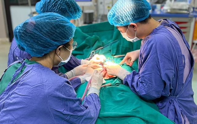 Người đ&agrave;n &ocirc;ng 40 tuổi nhập viện v&igrave; g&atilde;y dương vật v&igrave; một sai lầm nam giới Việt cần tr&aacute;nh - Ảnh 1.