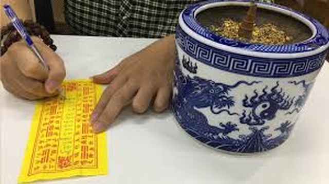 Thời điểm v&agrave;ng để bốc lại b&aacute;t hương: Khi trật tự được lập lại - Ảnh 3.