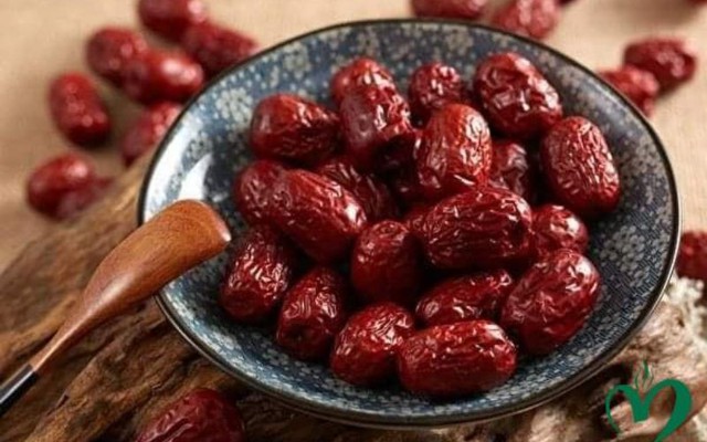 Đây mới là cách ăn táo đỏ trị mất ngủ đơn giản tại nhà - Ảnh 1. Đây mới là cách ăn táo đỏ trị mất ngủ đơn giản tại nhà - Ảnh 1.