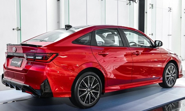 Trải nghiệm Toyota Vios hybrid gi&aacute; 670 triệu đồng thiết kế trẻ trung, nội thất hiện đại, đi qu&atilde;ng đường 100km chỉ hết 3,6l, rẻ hơn Honda City e:HEV sẽ về Việt Nam? - Ảnh 3.