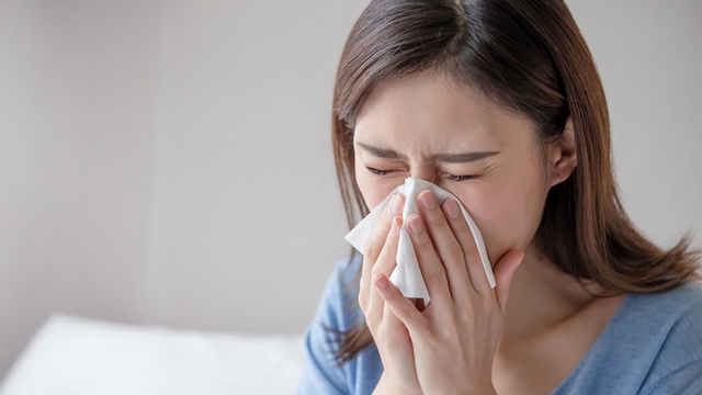 Người bị ốm c&oacute; n&ecirc;n đi đ&aacute;m ma kh&ocirc;ng? - Ảnh 1.