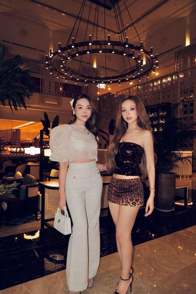 Căn biệt thự dưỡng gi&agrave; của Huyền Baby v&agrave; bạn th&acirc;n tại Đ&agrave; Lạt lộng lẫy , sang trọng - Ảnh 1.