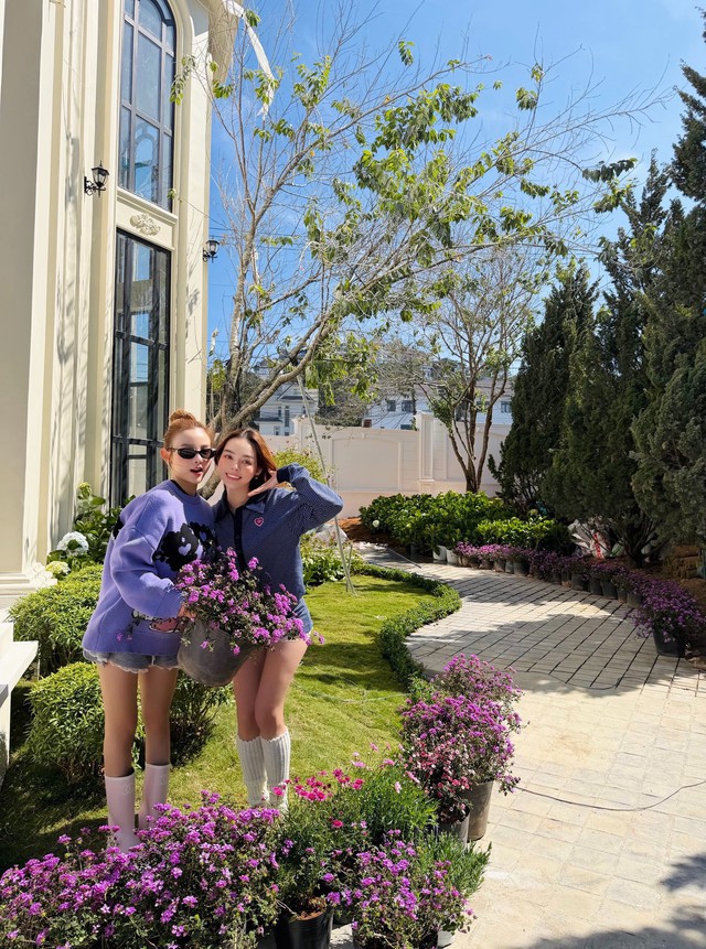 Căn biệt thự dưỡng gi&agrave; của Huyền Baby v&agrave; bạn th&acirc;n tại Đ&agrave; Lạt lộng lẫy , sang trọng - Ảnh 5.