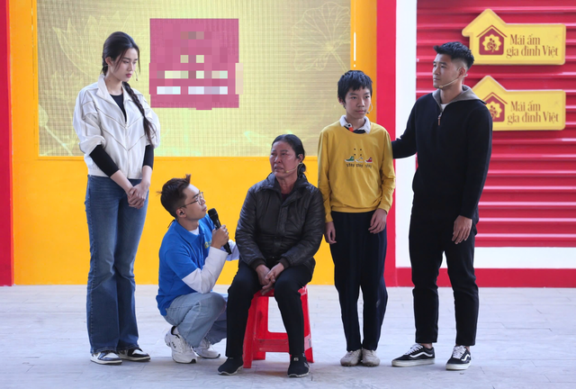 Vợ chồng son Đ&igrave;nh T&uacute; Ngọc Huyền g&acirc;y ch&uacute; &yacute; ở Hải Ph&ograve;ng - Ảnh 6.