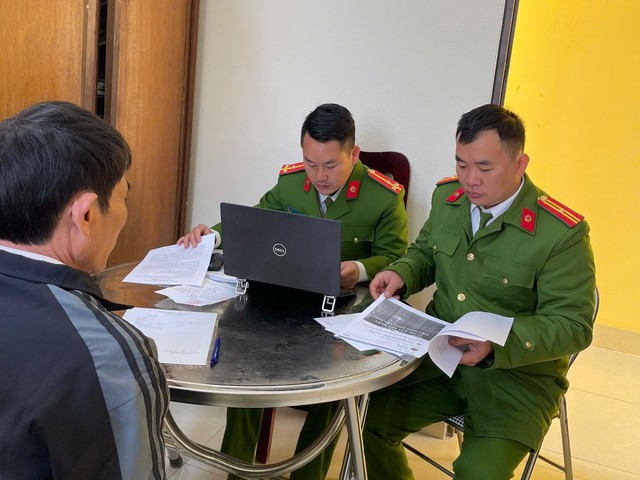 Công an Thái Nguyên xử lý người chia sẻ bài viết sai sự thật trên Facebook - Ảnh 1. Công an Thái Nguyên xử lý người chia sẻ bài viết sai sự thật trên Facebook - Ảnh 1.