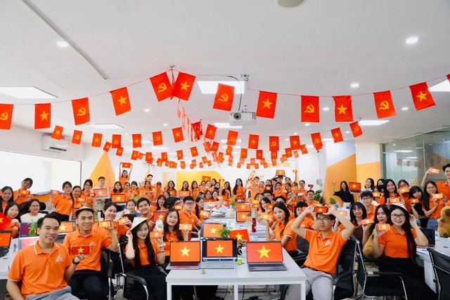 Anh ngữ SEC nh&igrave;n lại h&agrave;nh tr&igrave;nh năm 2025 - Dấu ấn qua từng sự ph&aacute;t triển - Ảnh 2.