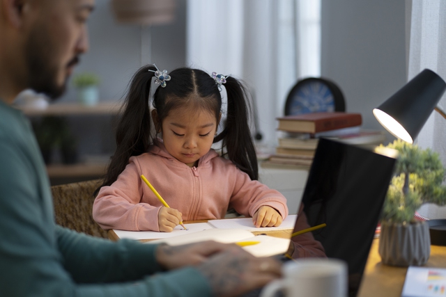 C&acirc;u chuyện tr&ecirc;n t&agrave;u điện ngầm khiến t&ocirc;i nhận ra khoảng c&aacute;ch gi&aacute;o dục giữa c&aacute;c gia đ&igrave;nh - Ảnh 2.