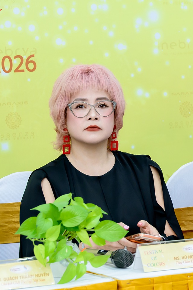 Độc đ&aacute;o Hair show 'Bốn m&ugrave;a thức tỉnh' được tr&igrave;nh diễn tại hang Ngọc Rồng &ndash; Quảng Ninh - Ảnh 2.